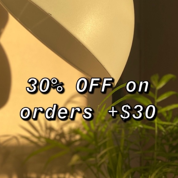 ✨SALE✨ (FREE ADD ON) Friendship Bracelet - Picture 4 of 4